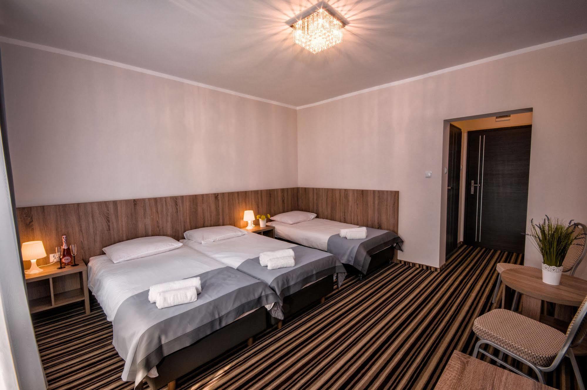 New Corner Hotel Niechorze Luaran gambar